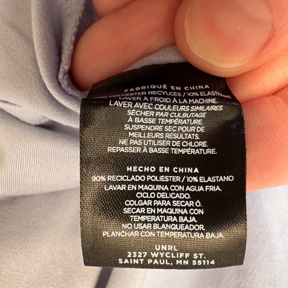 UNRL Ultra Tee Sky Blue Color THIS ITEM IS SOLD UNABLE TO DELETE - Picture 4 of 8